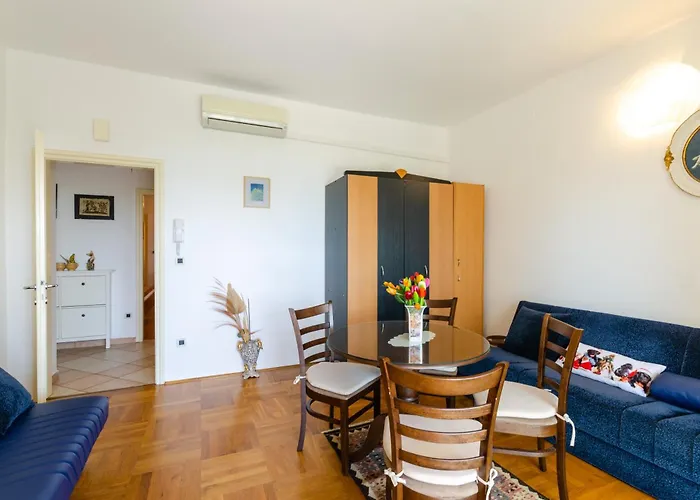 Amare 크리크베니카